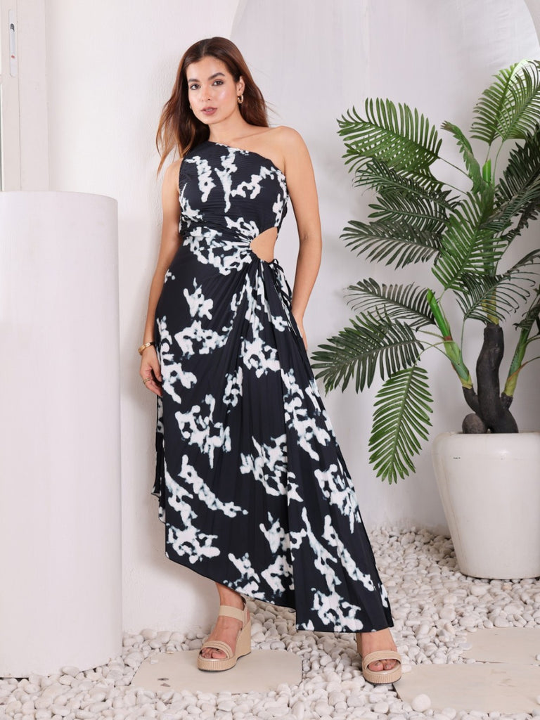 Breeze & Bloom Pleated Dress