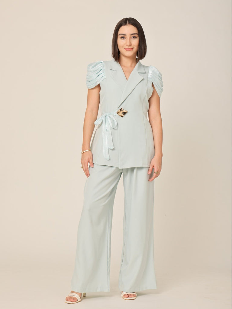 Short Sleeves Top And Trousers