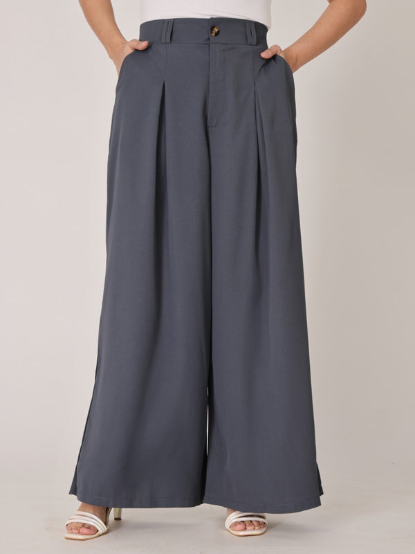 Relaxed Fit High-Rise Trouser
