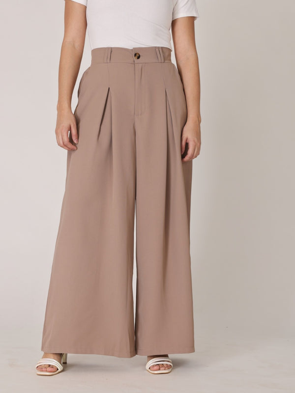 Relaxed Fit High-Rise Trouser