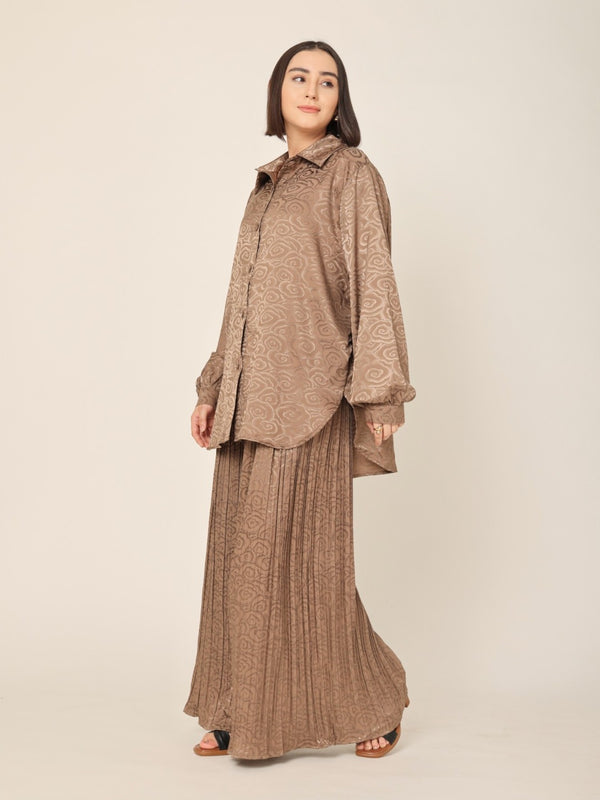 Printed Shirt & Pleated Pants